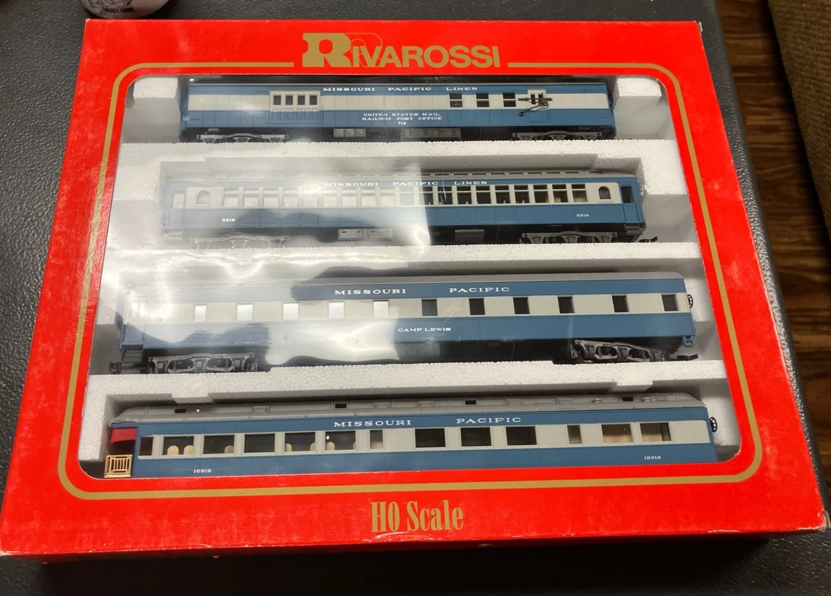 Rivarossi HO with Vintage Model Railroad Passenger Cars for sale