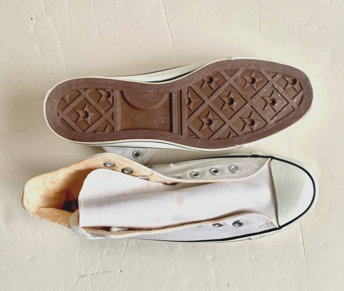 Vintage Anaconda Sports Shoes White Canvas Hi Top Converse