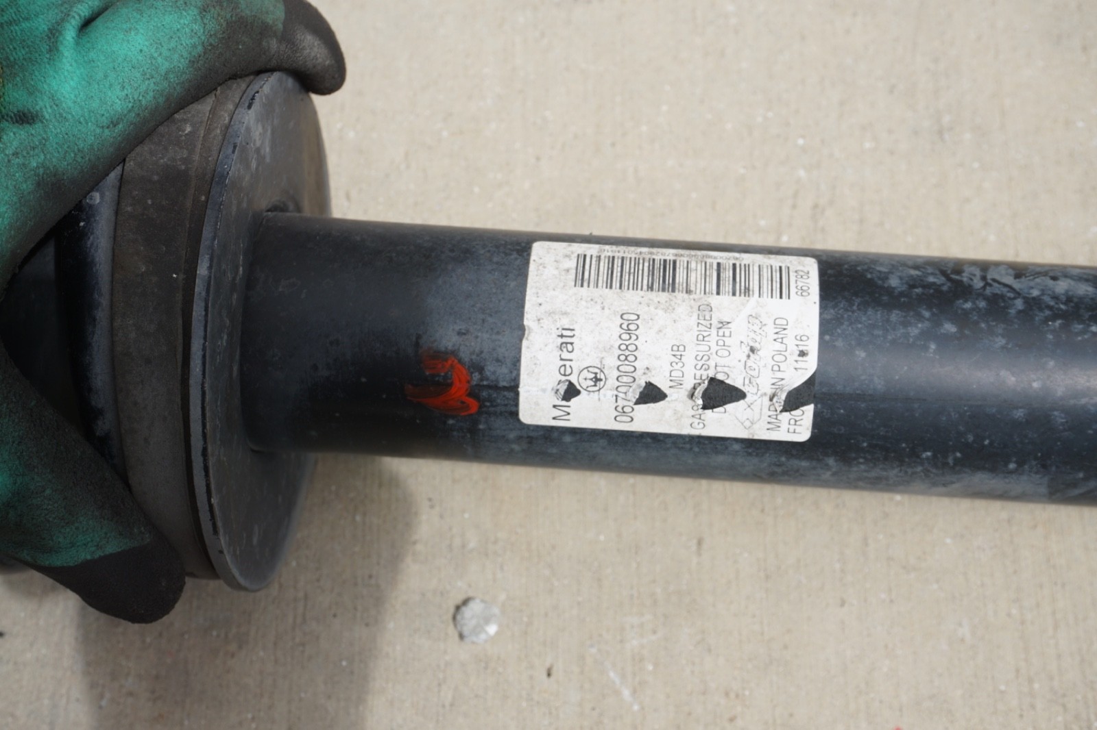 2014 - 2020 MASERATI GHIBLI FRONT RIGHT SHOCK ABSORBER STRUT & COIL SPRING OEM
