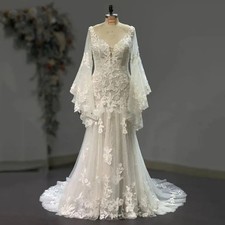 Vintage Lace Mermaid Wedding Dresses Bell Sleeves V-Neck Backless Bridal Gowns