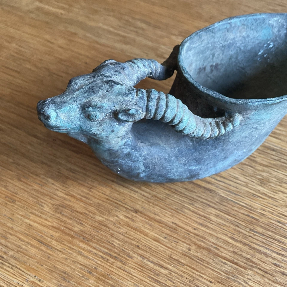 Collectable/Antique bronze libation cup with goat rams head with Horns - Image 4 of 4