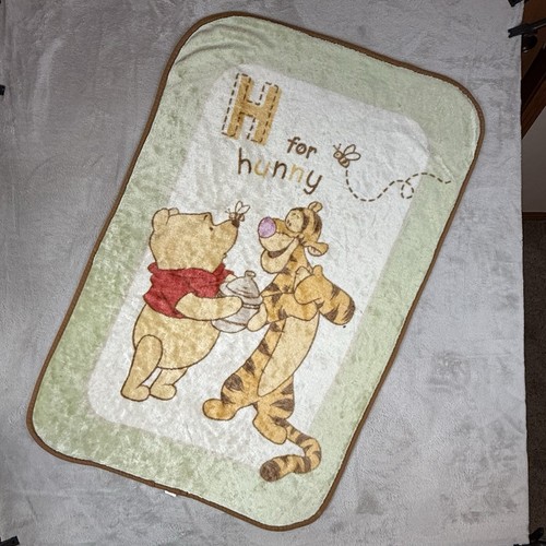 Winnie The Pooh Tigger H for Hunny Plush Fleece Crib Baby Blanket Vtg Bee Soft
