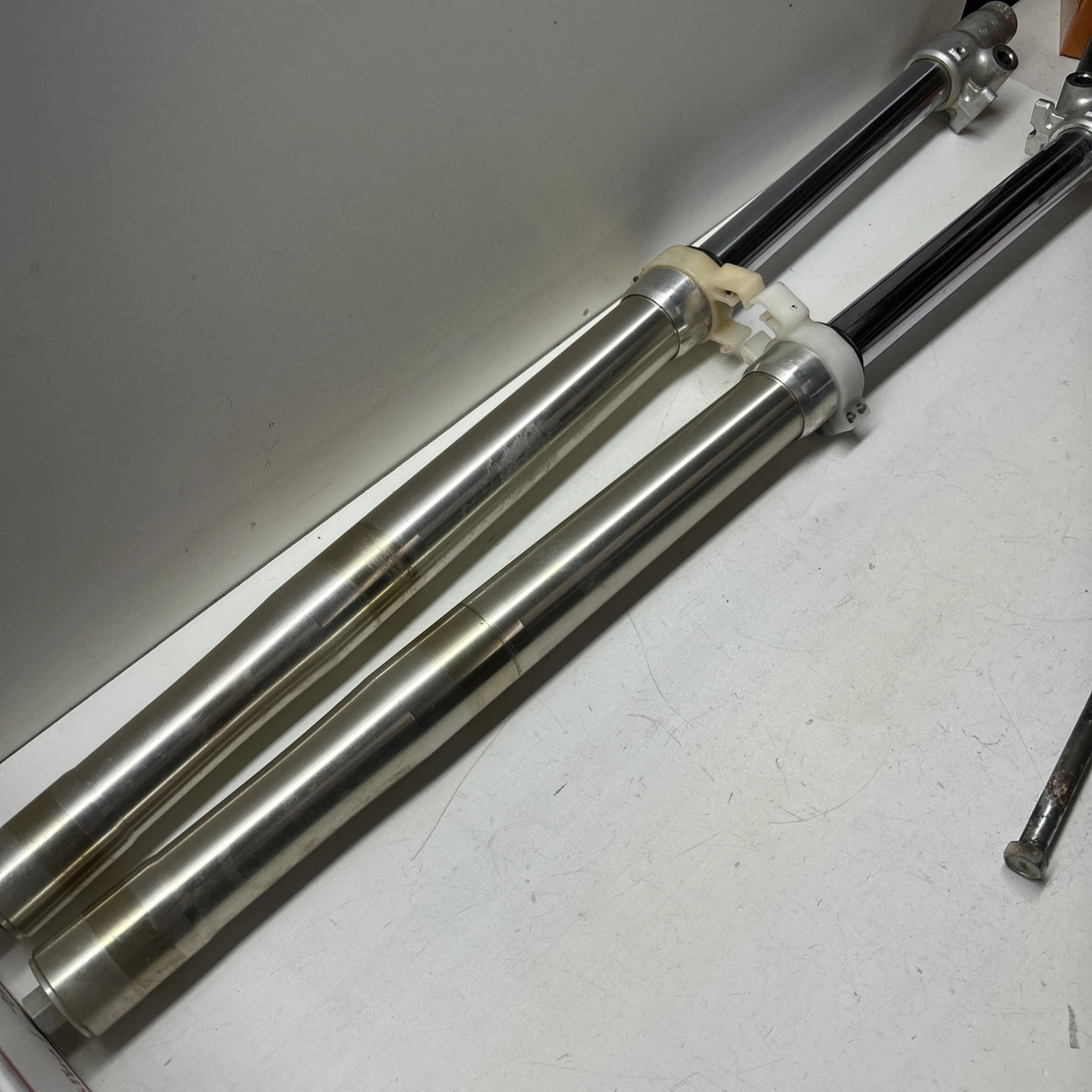 02 - 18 YAMAHA YZ 85 OEM FRONT FORKS SUSPENSION GOOD