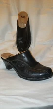Sofft Womens Mules Size 7.5M Black Decorative Leatherwork open back
