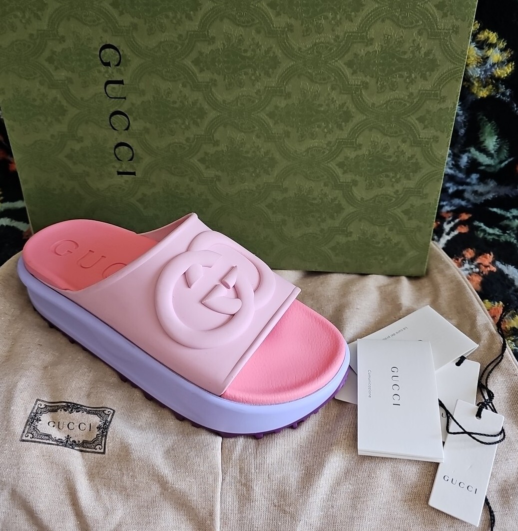 【GUCCI 】Miami GG Rubber Slide Sandals ROSE Gucci Miami GG-Embossed Pink Rubber Slides - Runway Catalog