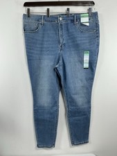 Woman  s NWT Terra  Sky Skinny Blue Jeans Size 20 W