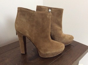 bcbgeneration heels with zipper