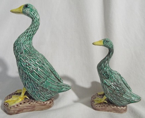 Vintage Pair of Ceramic Green Geese Goose Chinese - Picture 2 of 7