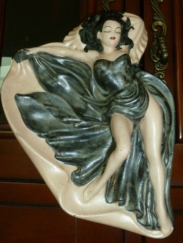 Sammlerstück Vintage Aschenbecher Schale 50er Pin Up Girl von Holland Form Wandbehang