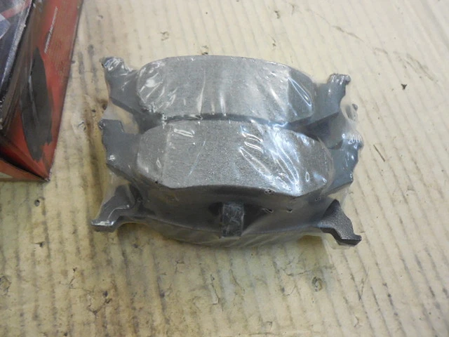 01-03 Almohadillas de disco traseras semi metálicas Dodge Stratus 28-512-03 BP189 Foto 3 de 3