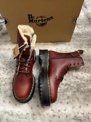 Dr. Martens ブラウン ファー付きブーツ フェイクファー Dr.Martens(ドクターマーチン) ブーツ(レディース 靴