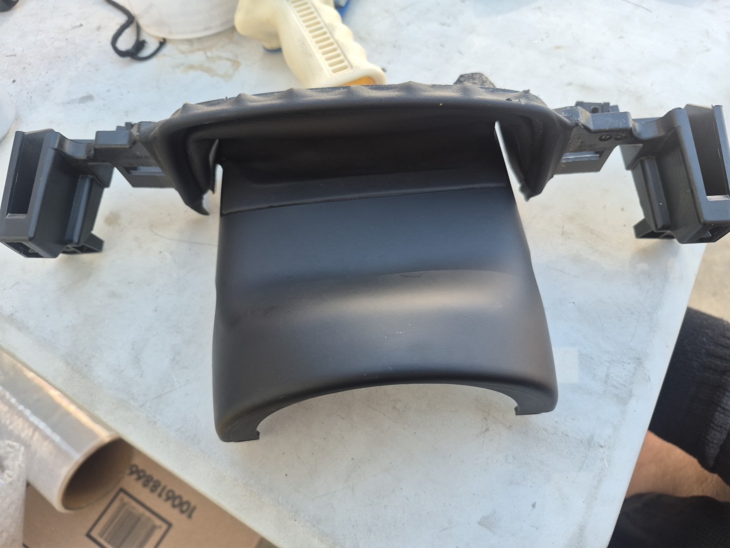 22 Bentley Flyong Spur Under Column Dash Trim Piece Trim 3SD857397 Beluga