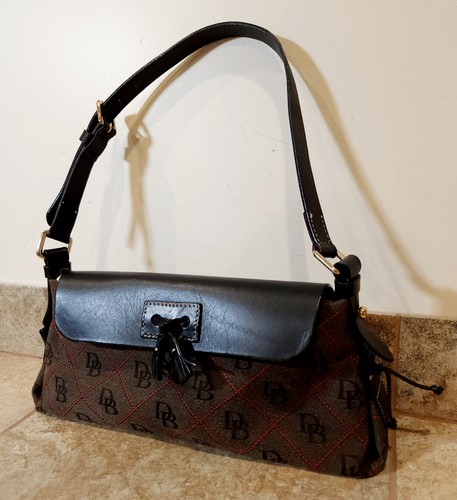 Dooney & Bourke | Vintage Medium Flap Tassel Gray Red Monogram Shoulder Bag CUTE - Picture 2 of 18