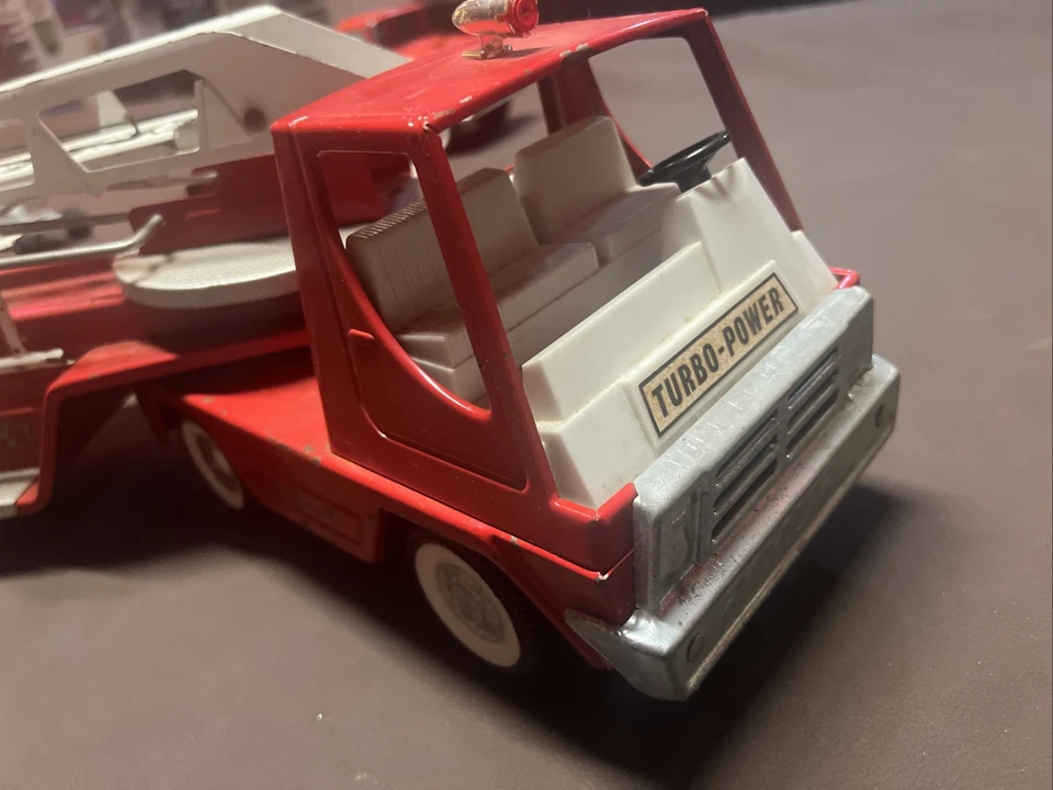 VTG Nylint Fire Dept No.6 Firetruck 30'' Metal Pressed-Steel USA 1970's - Image 4 of 4