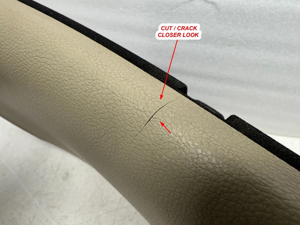 P50279 2006-2010 Infiniti M35 M45 Guantera Compartimento de Almacenamiento 68500-EH100 OEM Foto 3 de 4