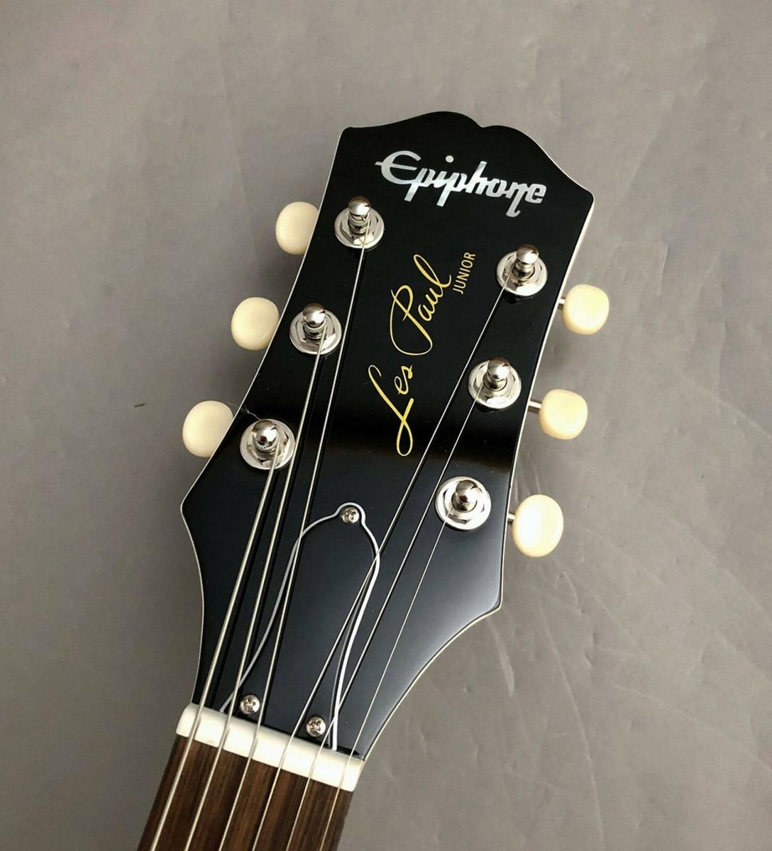 Epiphone Billie Joe Armstrong Les Paul Junior Classic White Epiphone Billie Joe Armstrong Les Paul Junior Classic White