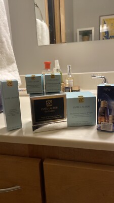 Estée Lauder anti-aging skin care package