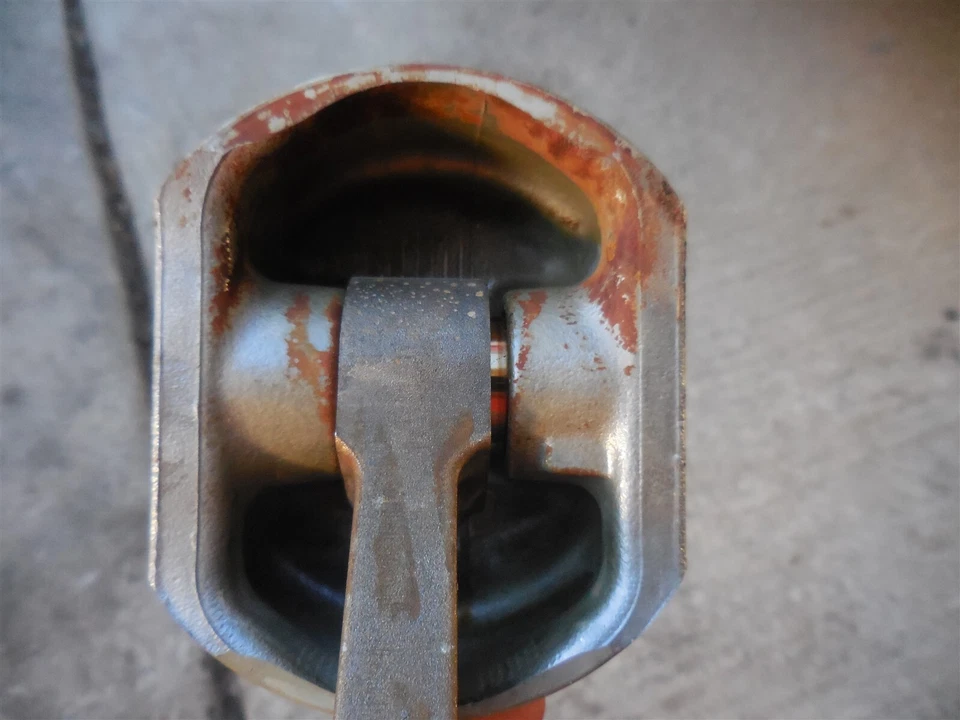 2006-2011 Cadillac DTS Piston and Rod Standard Size Engine 4.6L VIN Y - Image 3 of 4