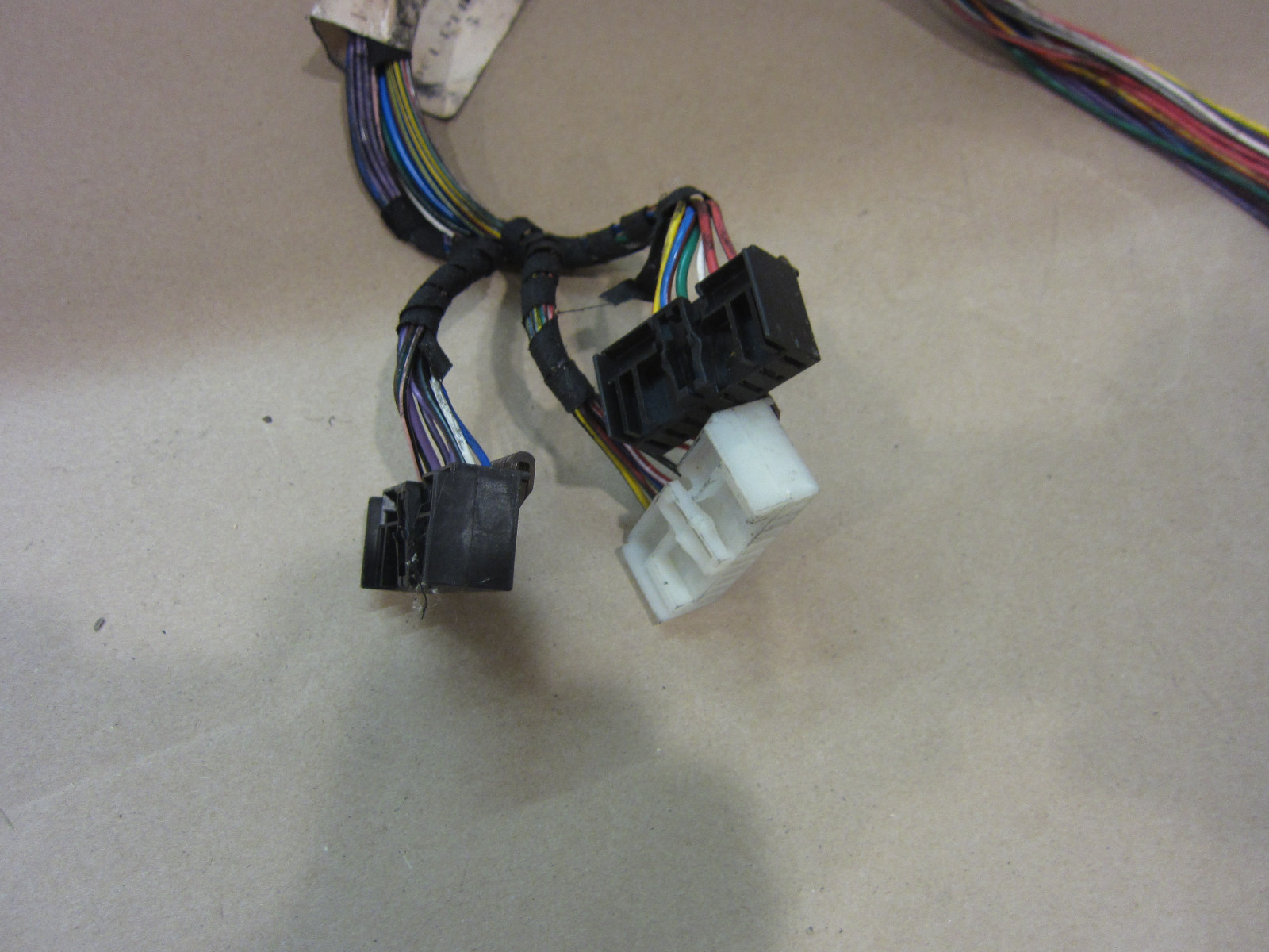 Ferrari 355 - Tunnel Center Console Connection Cables (Used) - P/N 159652