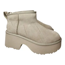 UGG Boots New Heights Sunwave Platform Ankle Booties Womens Size 8