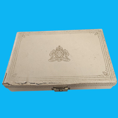 Vintage Windsor Executive Jewelry Box w/ Original Key MCM Cream Faux Leather
