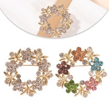 Butterfly Brooch for Women Stylish Zinc Alloy Pin for Everyday Fashion