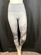 North face Flash Dry XD Mountain Print Leggings Size Xtra Small Very Cool Looks