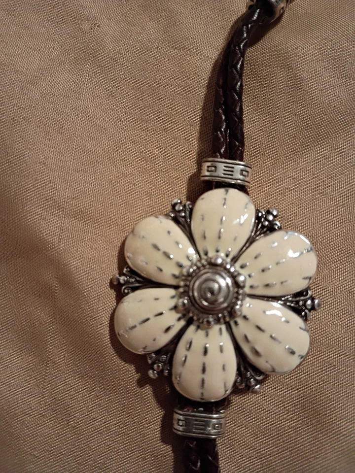 Брайтон сафари винтажный РЕДКИЙ цветок коричневый плетеный кожаный браслет - Изображение 2 из 4