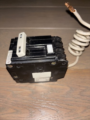 CUTLER HAMMER GFCB250 U 50A 2P 240V 10K USED - Picture 5 of 6