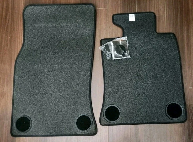 Alfombrillas alfombras Mini Cooper R56 conductor y pasajero OEM 51472213222 antideslizantes Foto 3 de 4