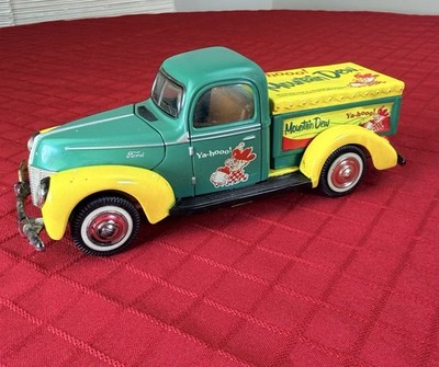Mountain Dew 1940年式トラックミニカー Mountain Dew 1940 Ford Style Die Cast Truck Bank Promo Green