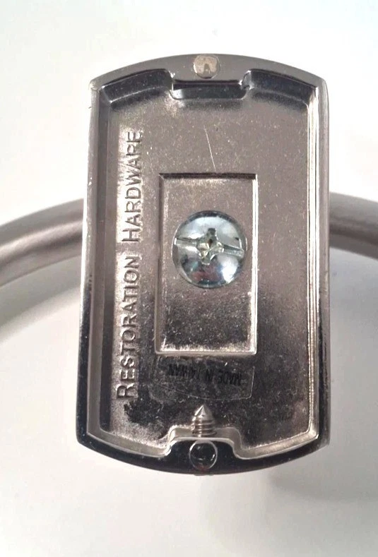 Anillo Toallero Restauración Hardware | Acabado: Acero Inoxidable Satinado Cromo Foto 3 de 3