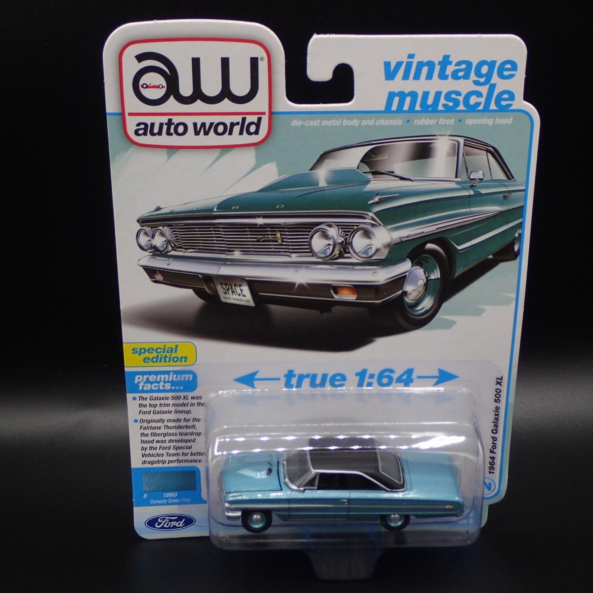 １９６４　ＦＯＲＤ　ＧＡＬＡＸＩＥ　５００　【１／１８】新品、未使用 1964 Ford Galaxie 500/XL Hardtop – Chantilly Beige