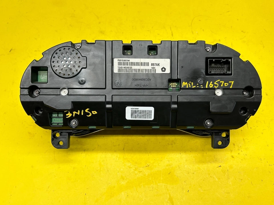 2015-2017 CHRYSLER 200 DASH SPEEDOMETER INSTRUMENT CLUSTER GAUGE OEM P68105897AK - Image 4 of 4