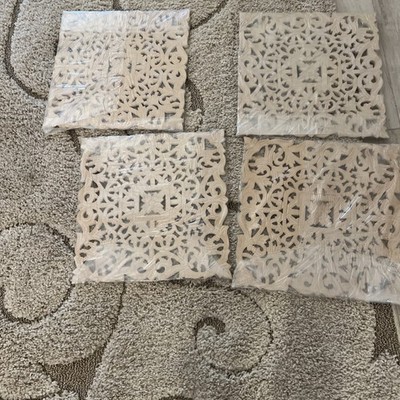 Set of 4 Scandinavian Wooden Placemats Table Mats New -each 15'' by 15''