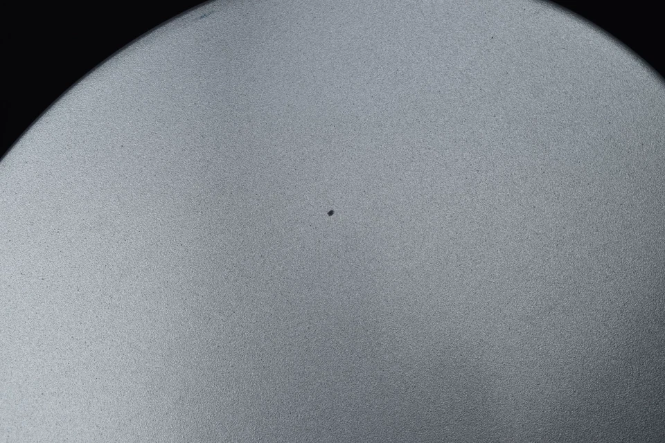 2008-2013 Nissan Altima Coupe Silver K12 Fuel Filler Door Gas Lid OEM - Image 3 of 4