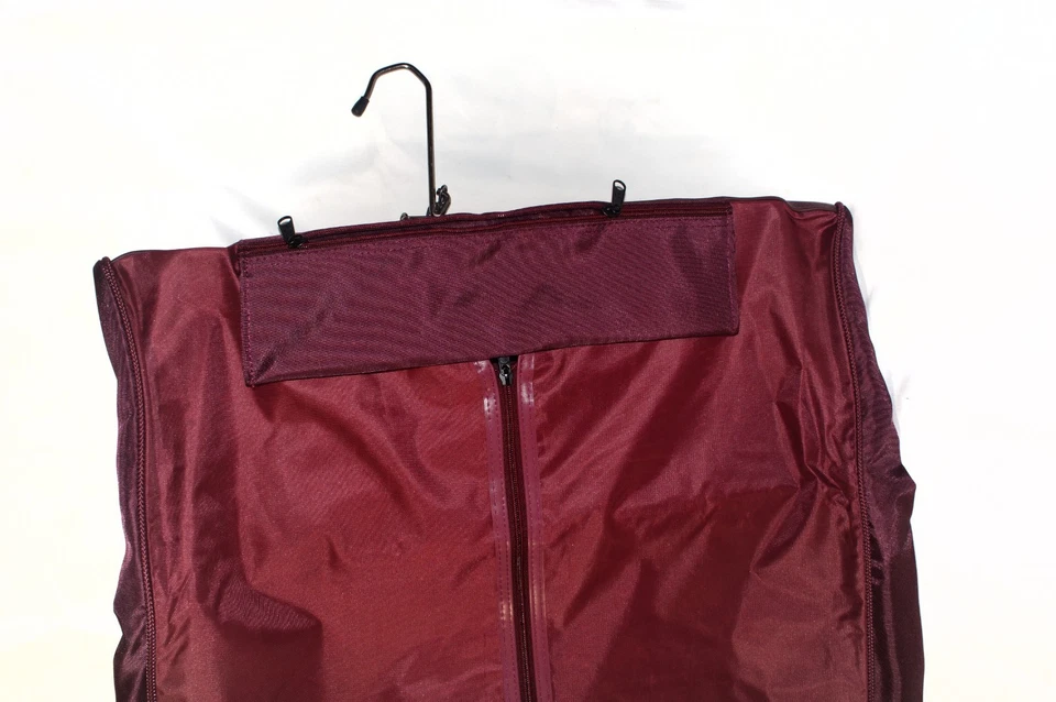 PIERRE CARDIN Bolsa de Ropa o Traje Plegable de Lona Borgoña Equipaje Foto 3 de 4