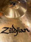 Good Condition Zildjian ZBT 18" Crash Cymbal edge crack — photo 5