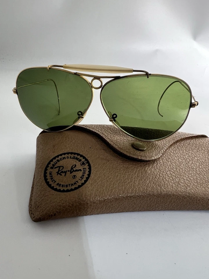ÓCULOS DE SOL AVIADOR VINTAGE RAY BAN BULLET HOLE OURO 10K BAUSCH & LOMB 1960s K22 - Imagem 2 de 4