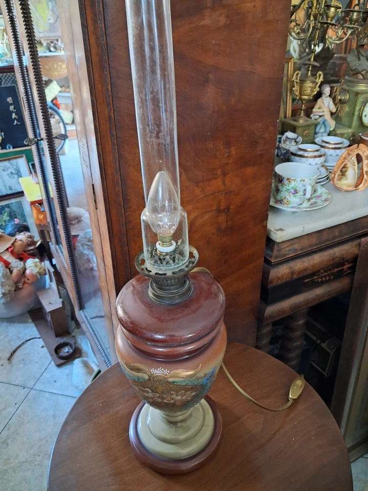 LUME ANTICO IN OPALINA DIPINTO VEDI FOTO - Immagine 2 di 4