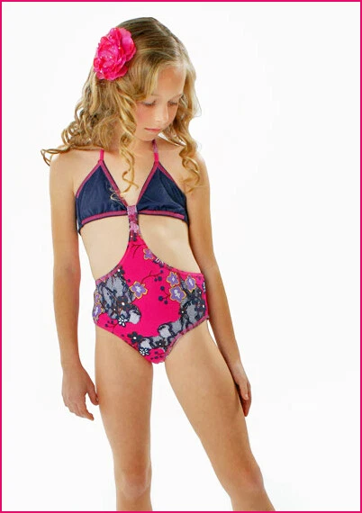 ❤️ NEW 12/10 SUBMARINE Tween GIRLS 1pc Elegant Assymetrical Red Day Swimsuit  ❤️