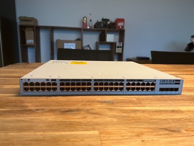 Cisco C9300L-48P-4G-E Catalyst 9300L 48-Port PoE+ Switch with 4x1G Uplinks