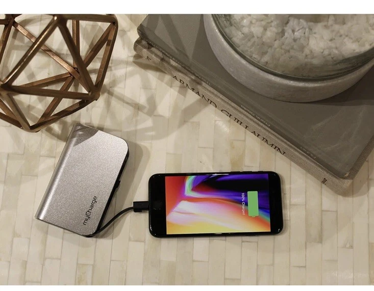 MyCharge Hub Turbo 10050mAh Portable Charger Black - Image 2 of 4