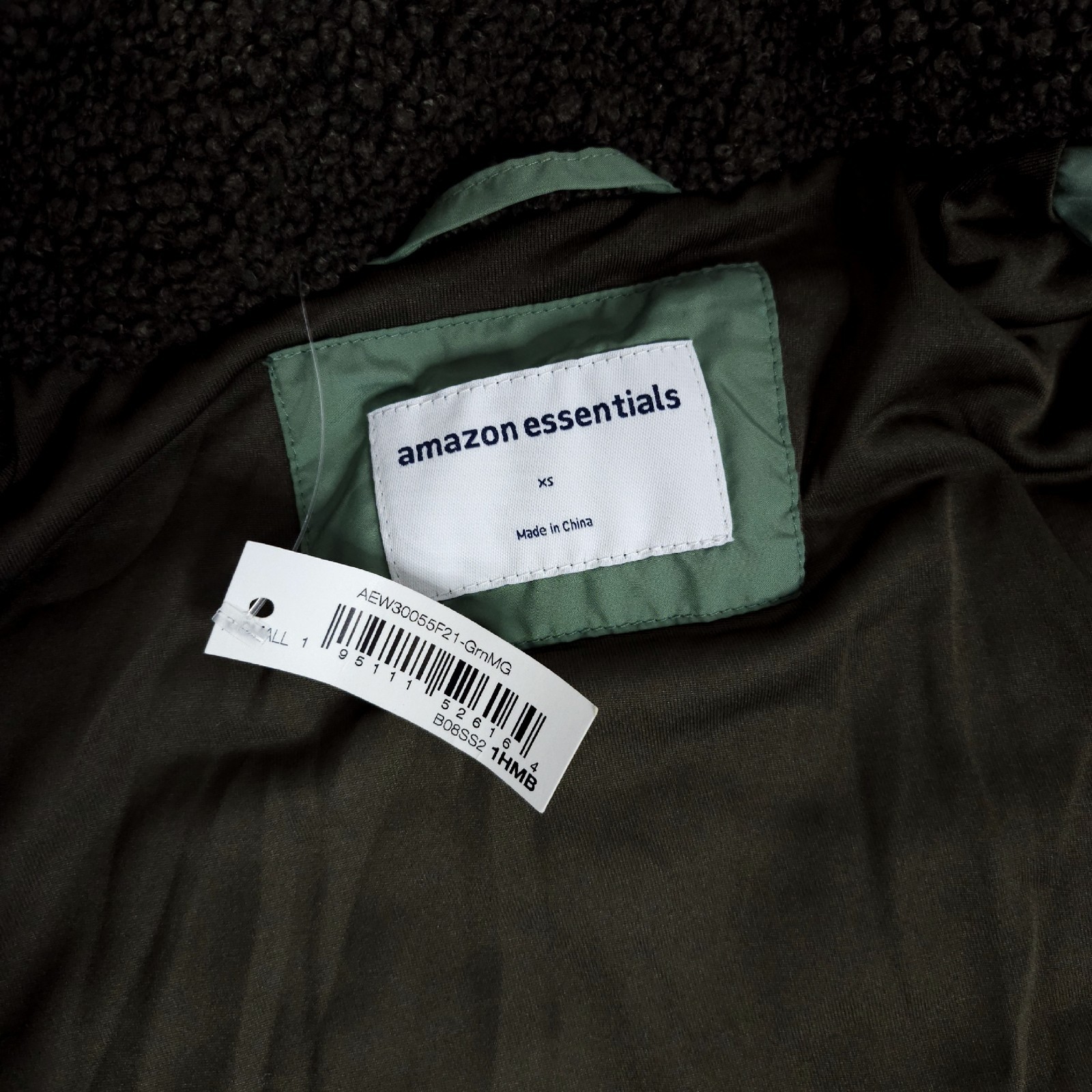 Amazon Essentials Womens Puffer Jacket XS Green Q… - image 10