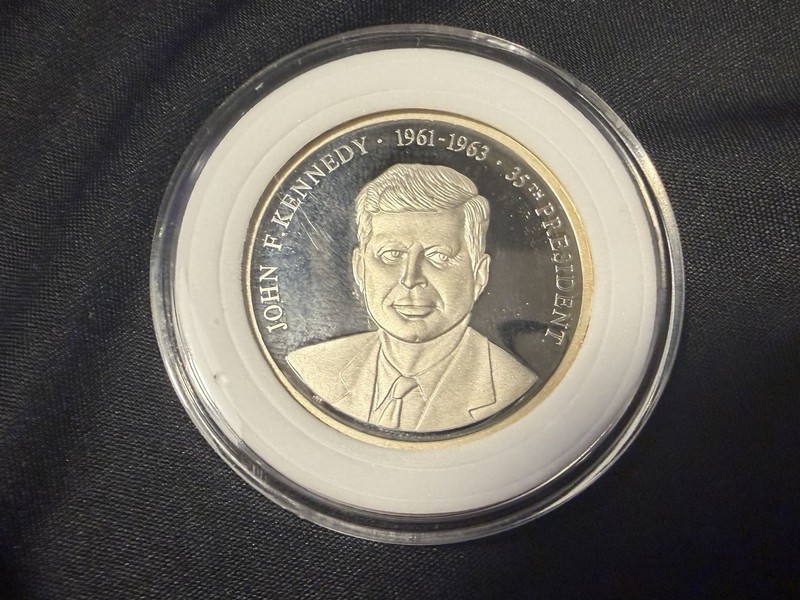 Rare John F Kennedy 35th US President 1961-1963  Sterling Silver Coin