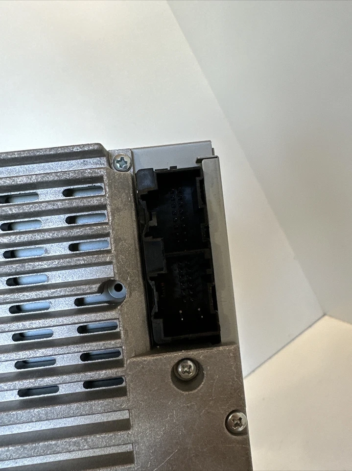 Chevrolet Captiva CD-Player MP3 96647739 Original 2.0 Vcdi 2010 Jahr - Bild 3 von 4