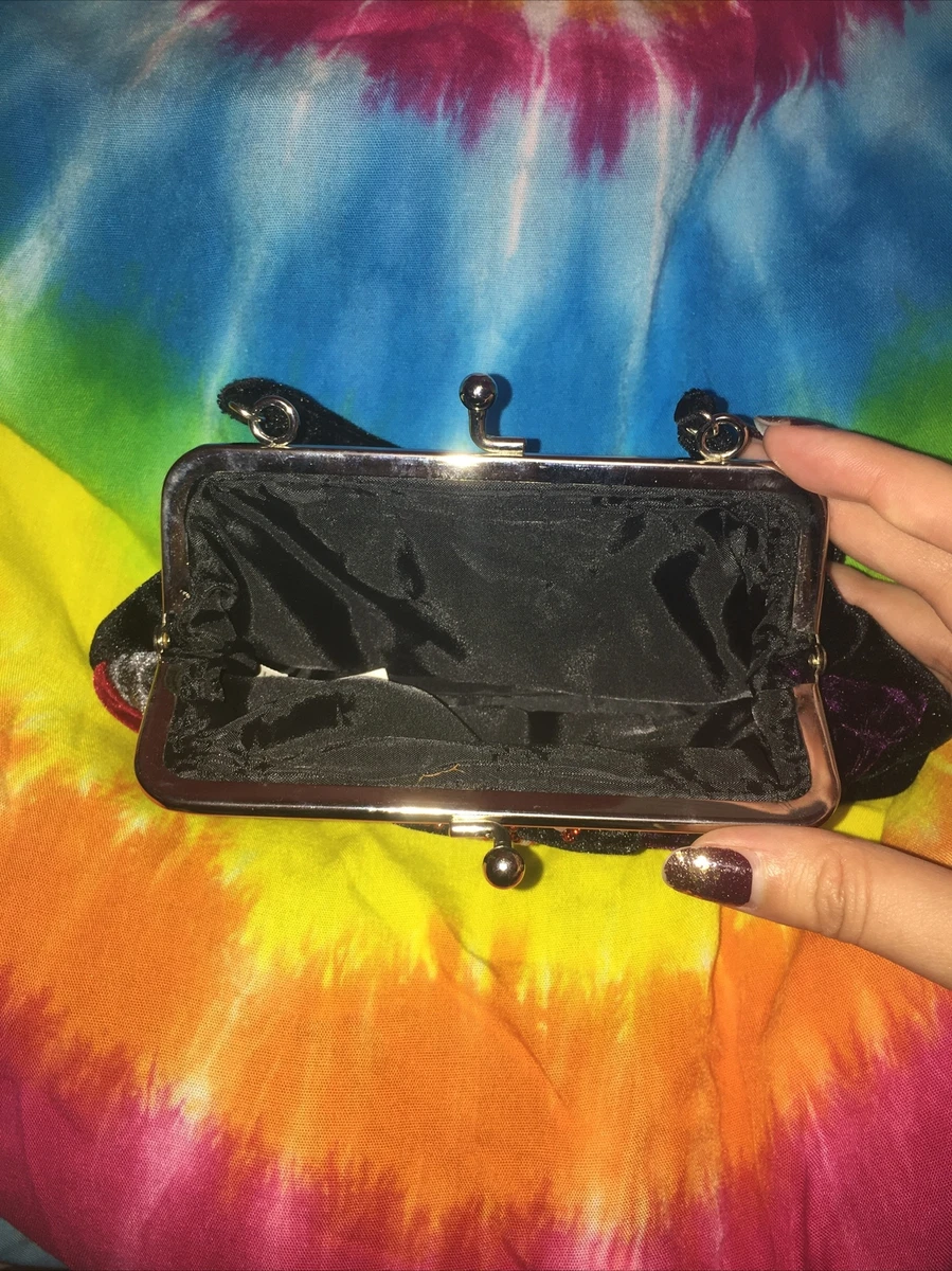 Black velvet clutch clearance purse