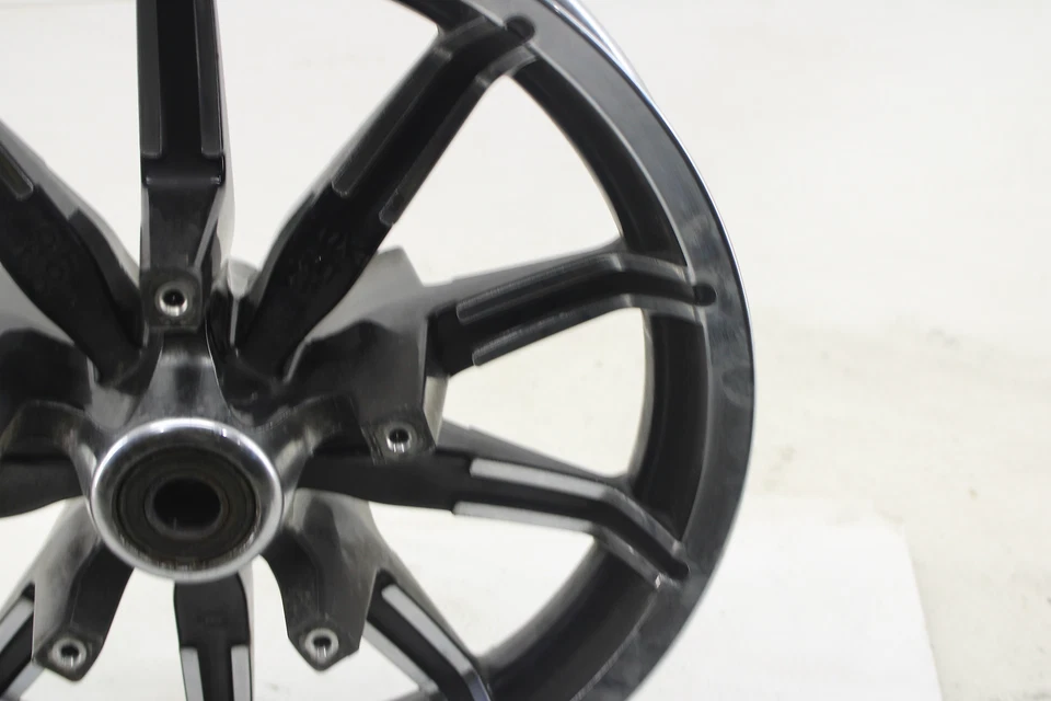 Harley-Davidson Touring Electra Glide 2014-2023 rueda delantera ABS de 10 radios 17x3 Foto 4 de 4