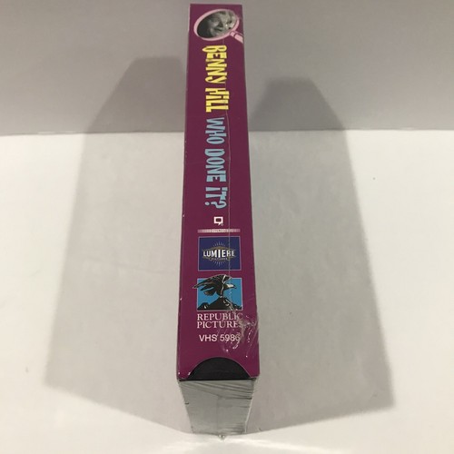 Benny Hill, Belinda Lee Who Done It? VHS Movie New Sealed - Imagen 3 de 3