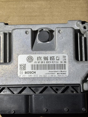 2011-2014 VOLKSWAGEN JETTA 2.5L Ecm Engine Control Module 07K906055CJ - Picture 2 of 3